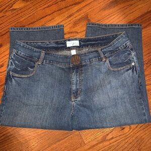 VENEZIA JEANS CAPRIS SIZE 18